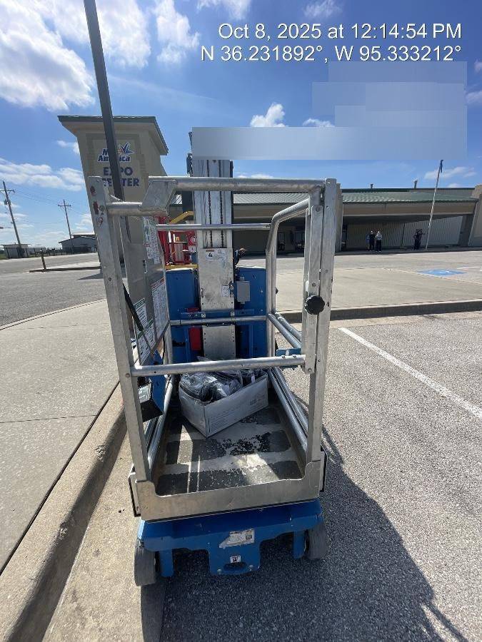2019 GENIE GR-20