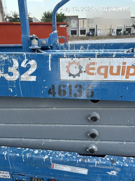 2019 Genie GS-2632 Folding rails with half height swing gate