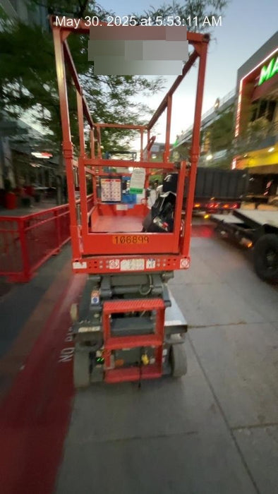 2020 Skyjack SJIII-3219 Solid NM Tires, Half height spring hinged entry gate, Dual Beacons, 800W Inverter