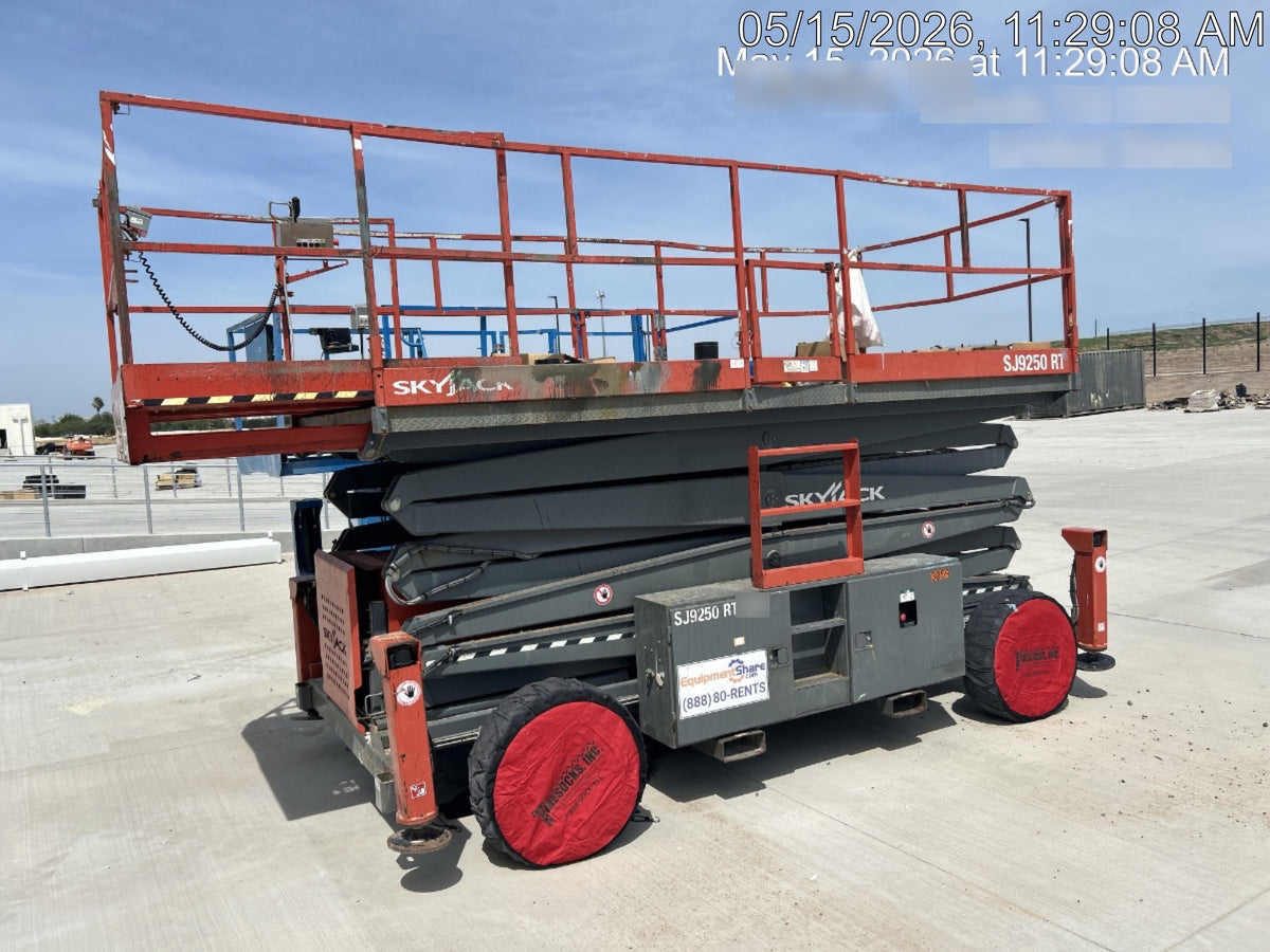 2017 SKYJACK SJ9250 RT