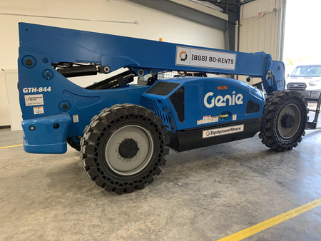 2022 GENIE GTH-844