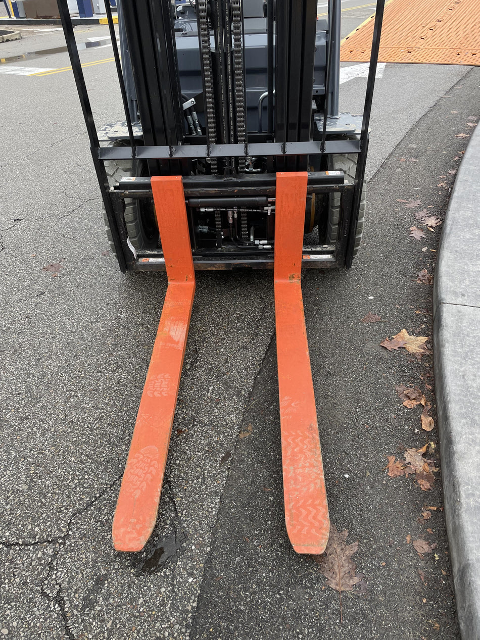 2022 TOYOTA 50-8FGU25