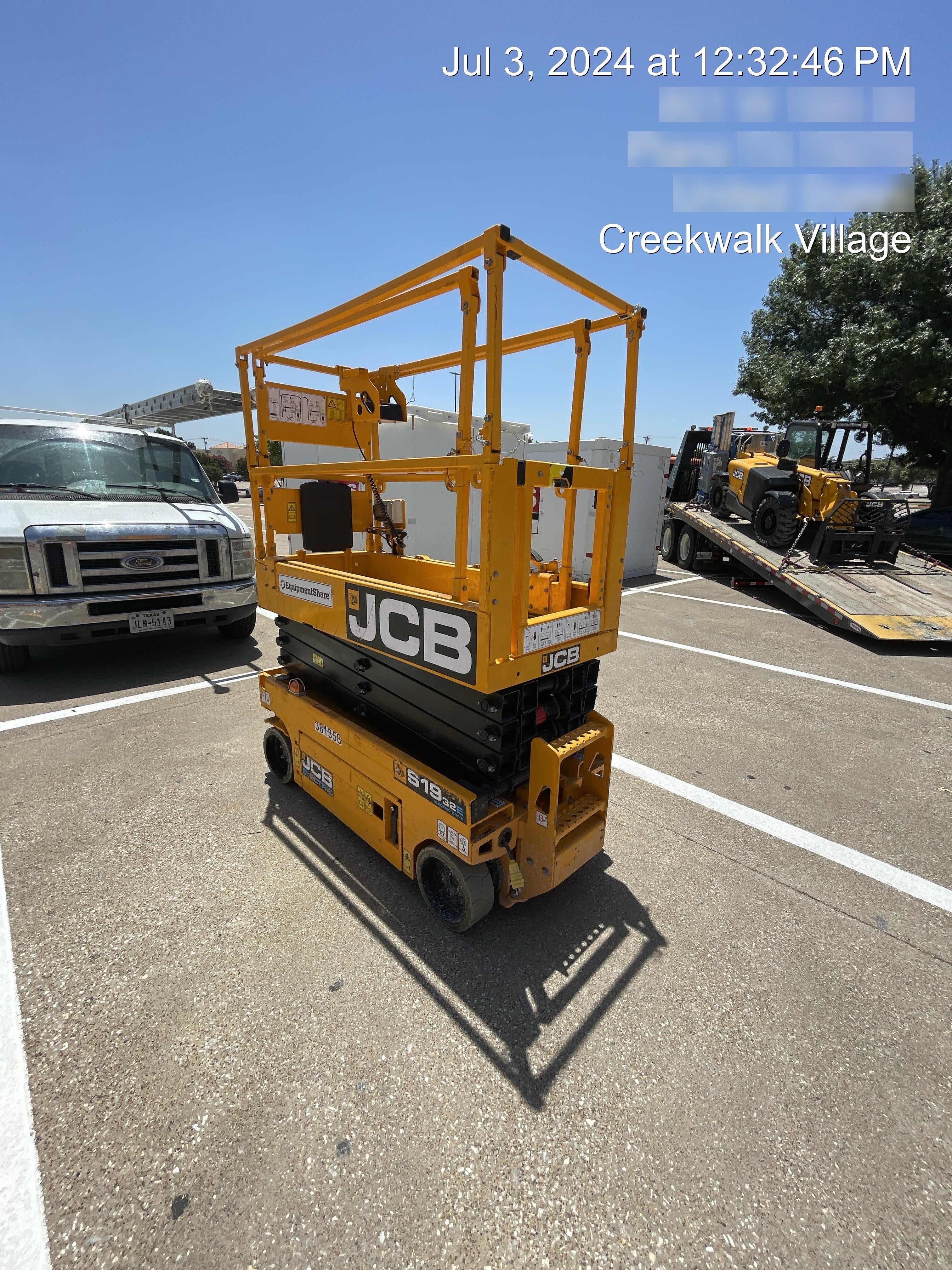 2024 JCB S1932E