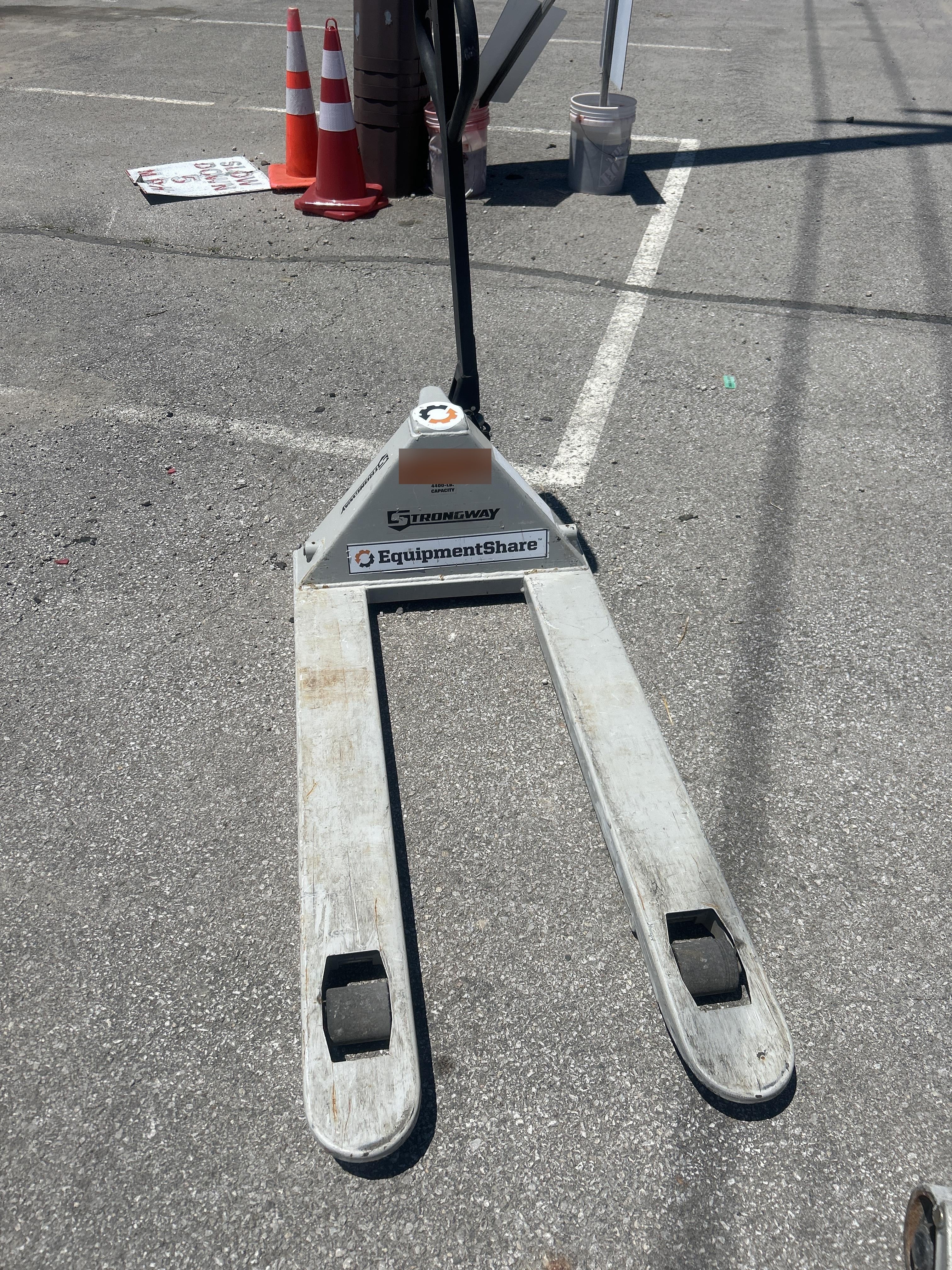 2020 STRONGWAY 2000 lb Pallet Jack