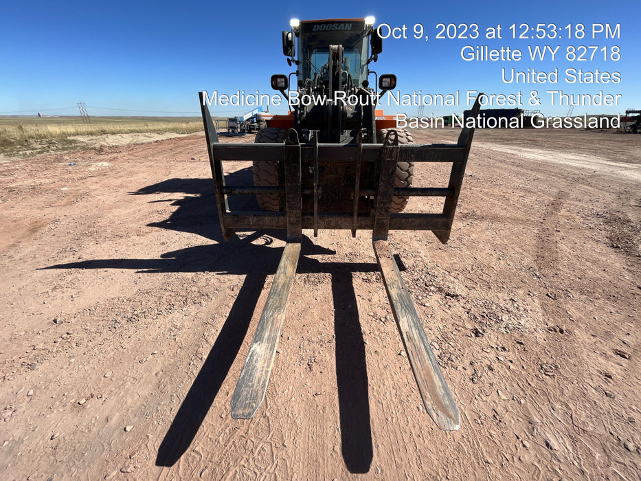 2022 SOLESBEE 96" Loader Fork Carriage - Solesbee