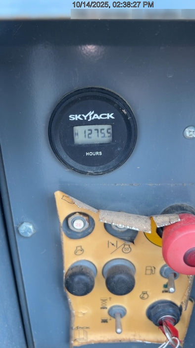 2017 SKYJACK SJ6832 RT