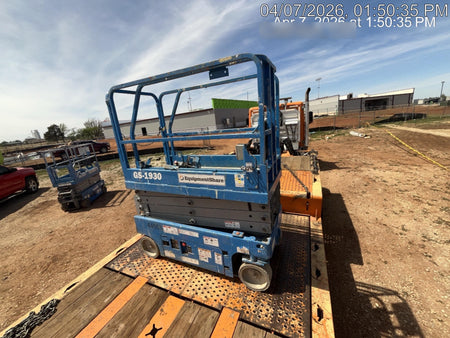 2019 Genie GS-1930 Fixed rails with chain Entry