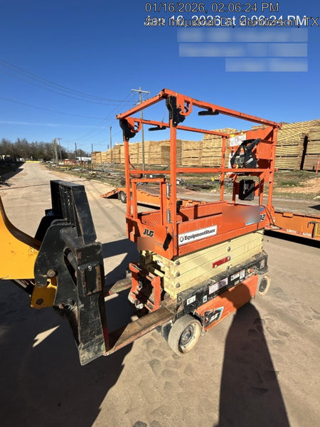 2022 JLG ES1932