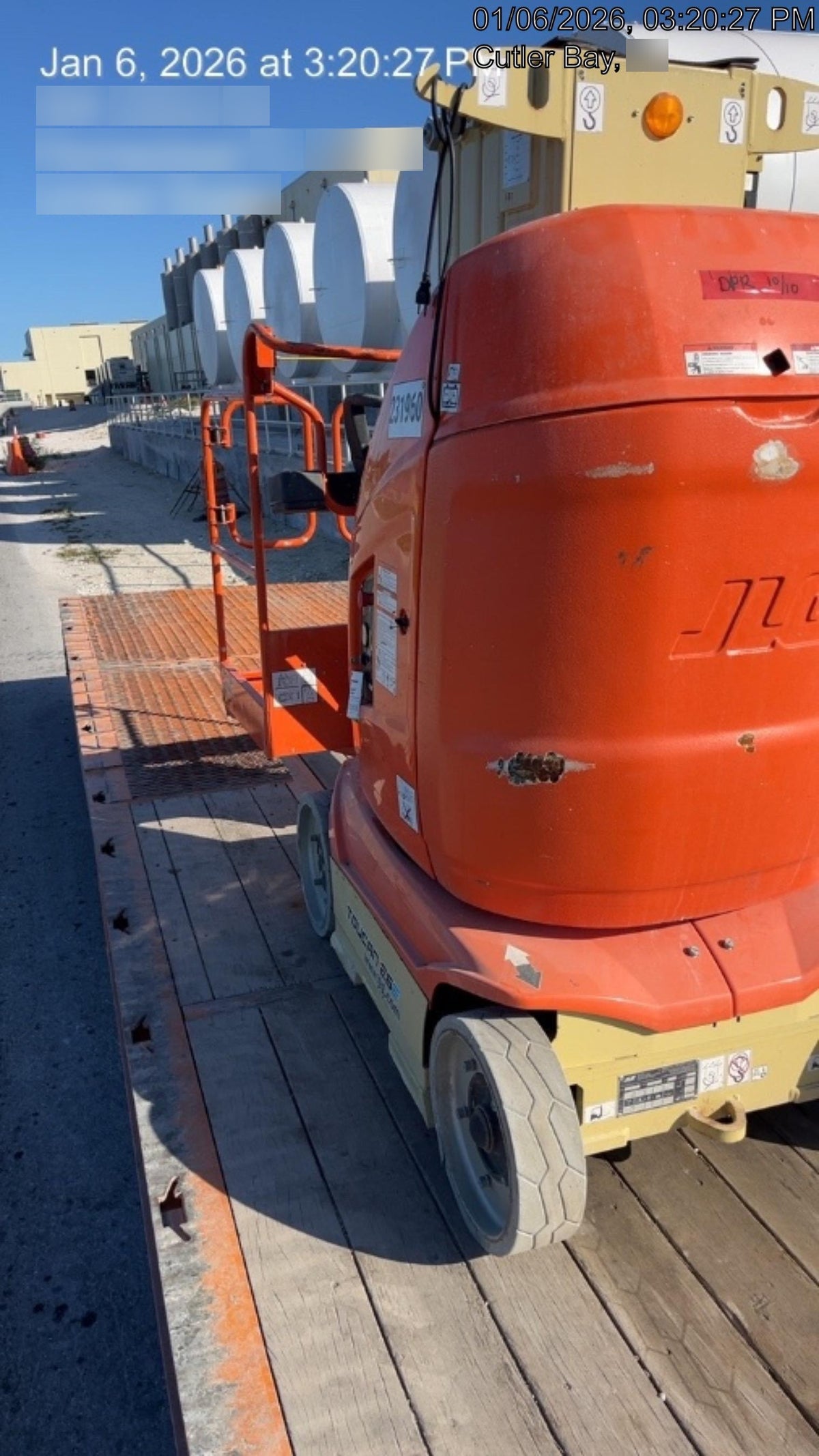 2022 JLG 26E
