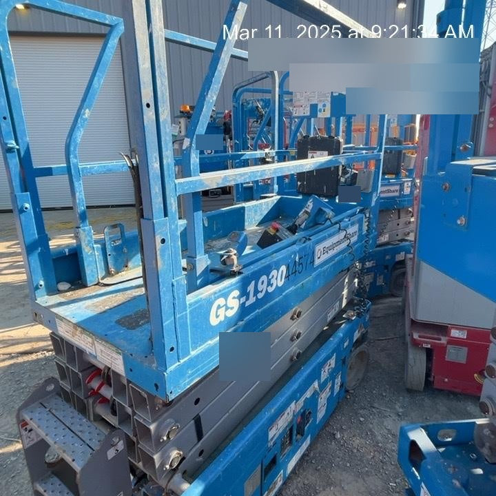 2019 Genie GS-1930 Fixed rails with chain Entry