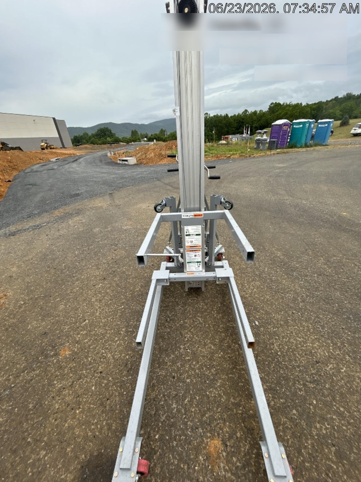 2025 GENIE SLC-24