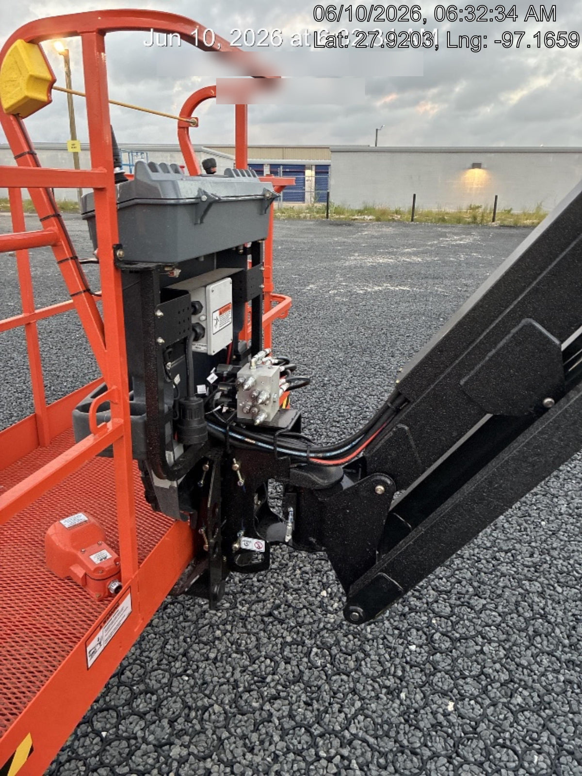 2026 JLG 800AJ
