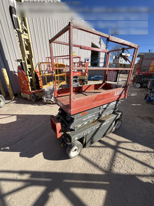 2018 Skyjack SJIII-3219 Skyjack SJIII3219 Scissor Lift w/Trojan Batteries