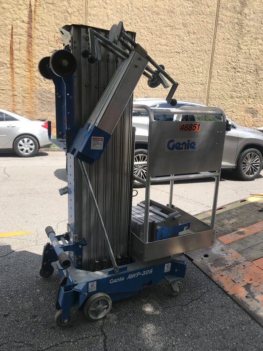 2019 GENIE AWP-30S