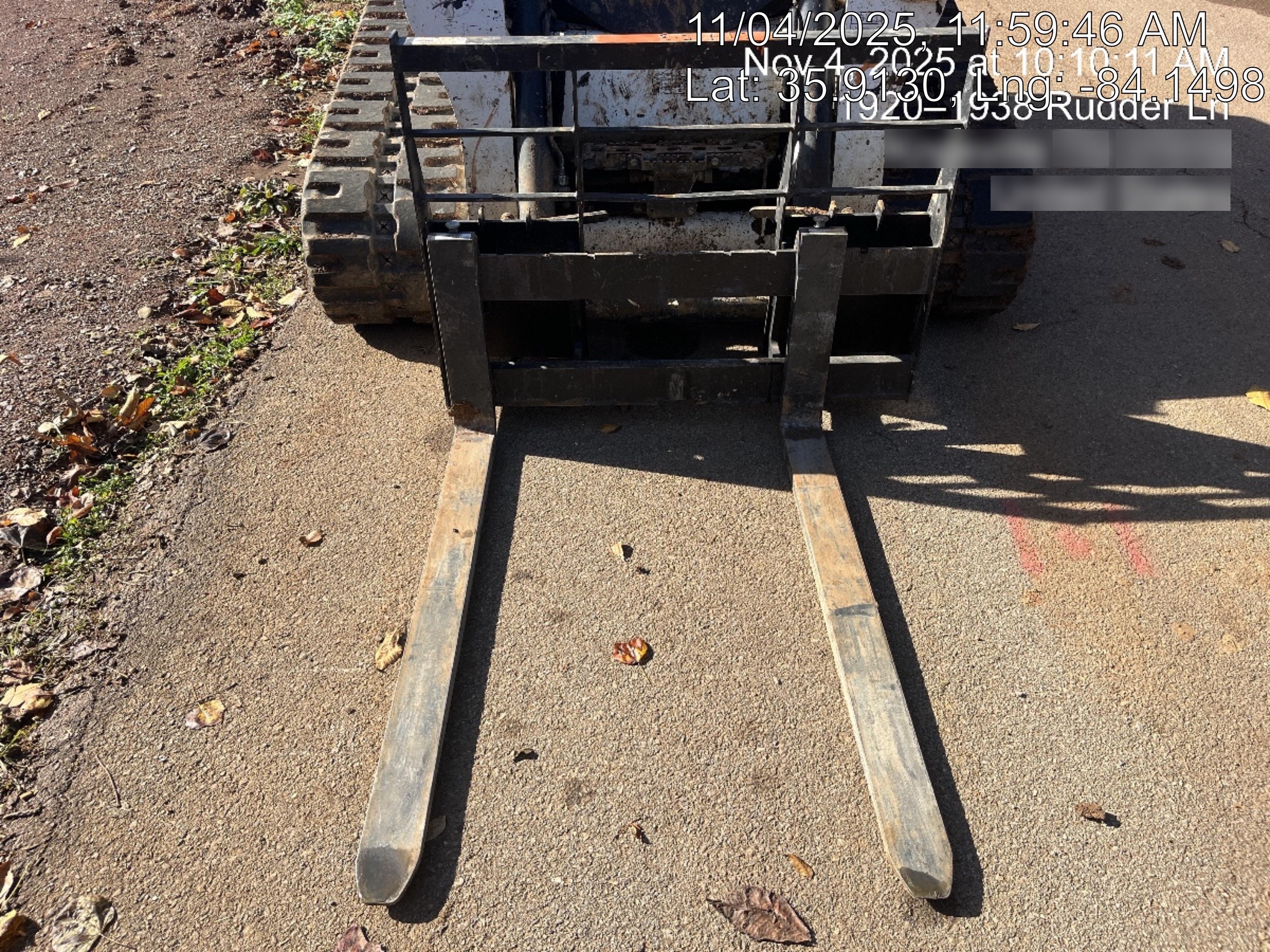 2025 ARROW MATERIAL HANDLING 48" Pallet Forks - Arrow