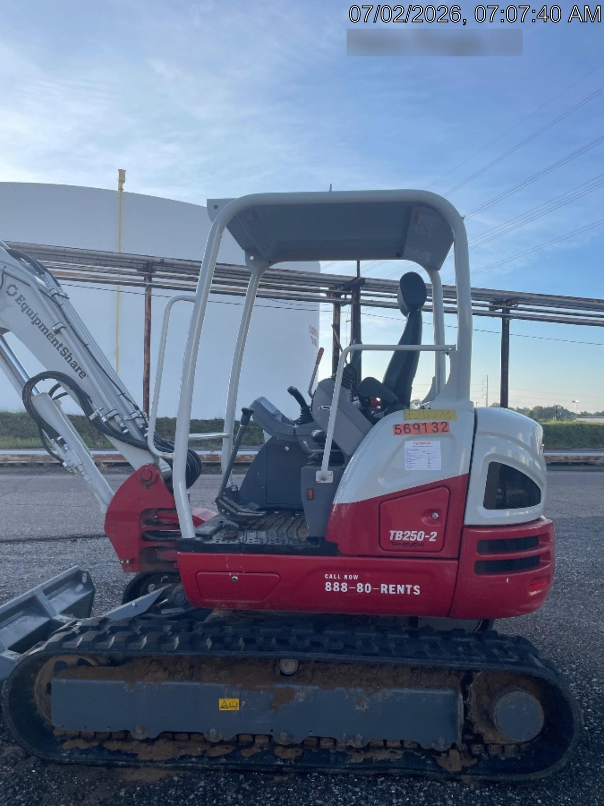 2025 TAKEUCHI TB250-2R
