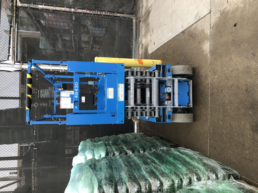 2019 Genie GS-2632 Folding rails with half height swing gate