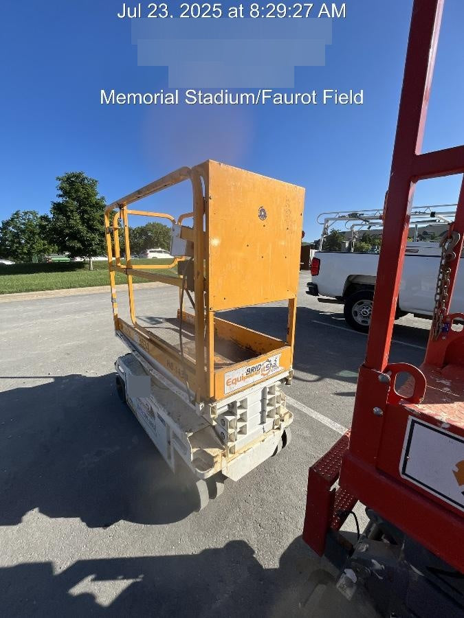 Custom Equipment HB-1430 <ul>
 <li>Hy-Brid Scissor Lift</li>
  <li>Platform capacity up to 670 lbs.</li>
  <li>Working height up to 20 ft</li>
  <li>Weighs under 1,700 lbs.</li>
  <li>Non-marking wheels </li>
</ul>