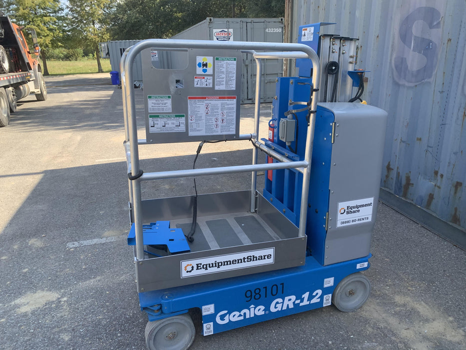 2020 GENIE GR-12