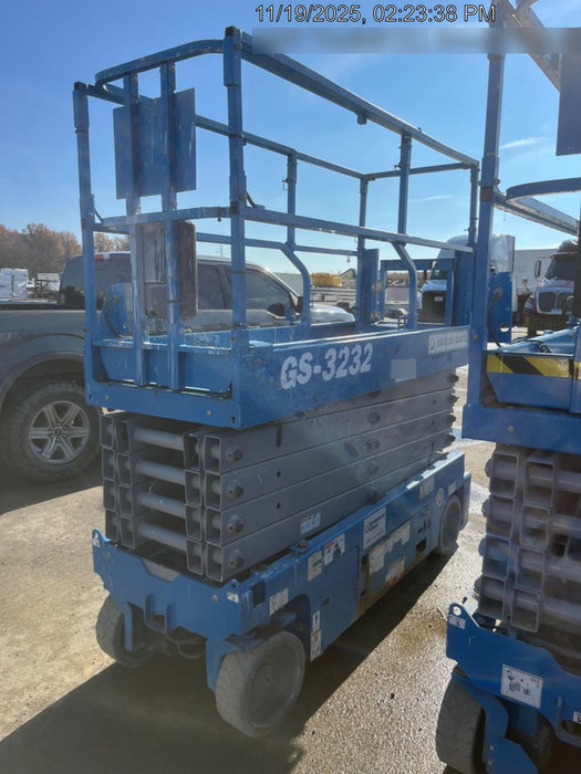 2019 Genie GS-3232 Standard Options