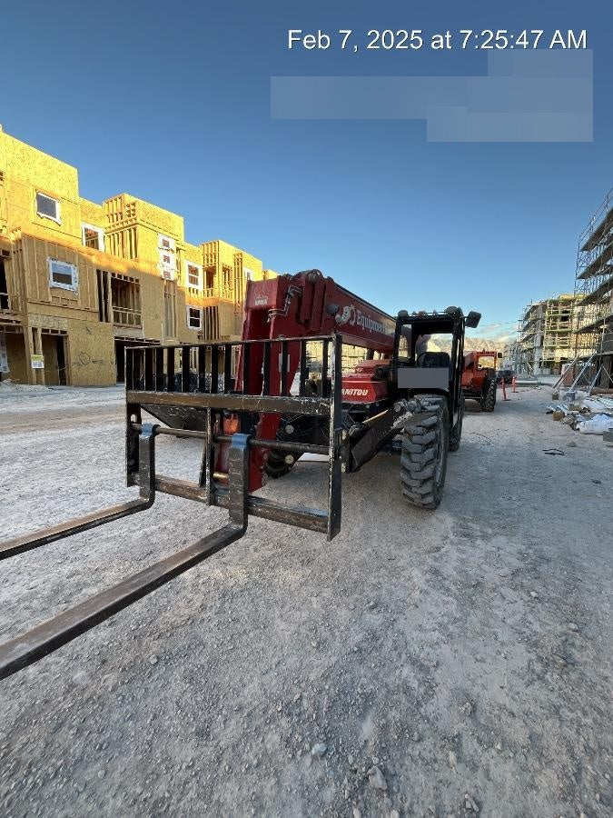 2022 MANITOU MTA10055
