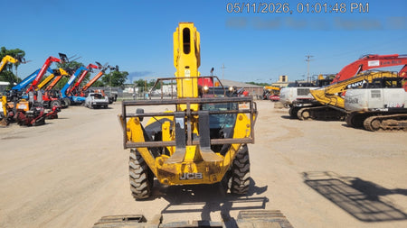 2019 JCB 512-56 Cab/Heat/Air, 109 HP, Solid Tires, STD Worklight, Beacon, Aux Hydraulics, Lifting Eye, Back up Alarm w/66" Carriage/60" Forks