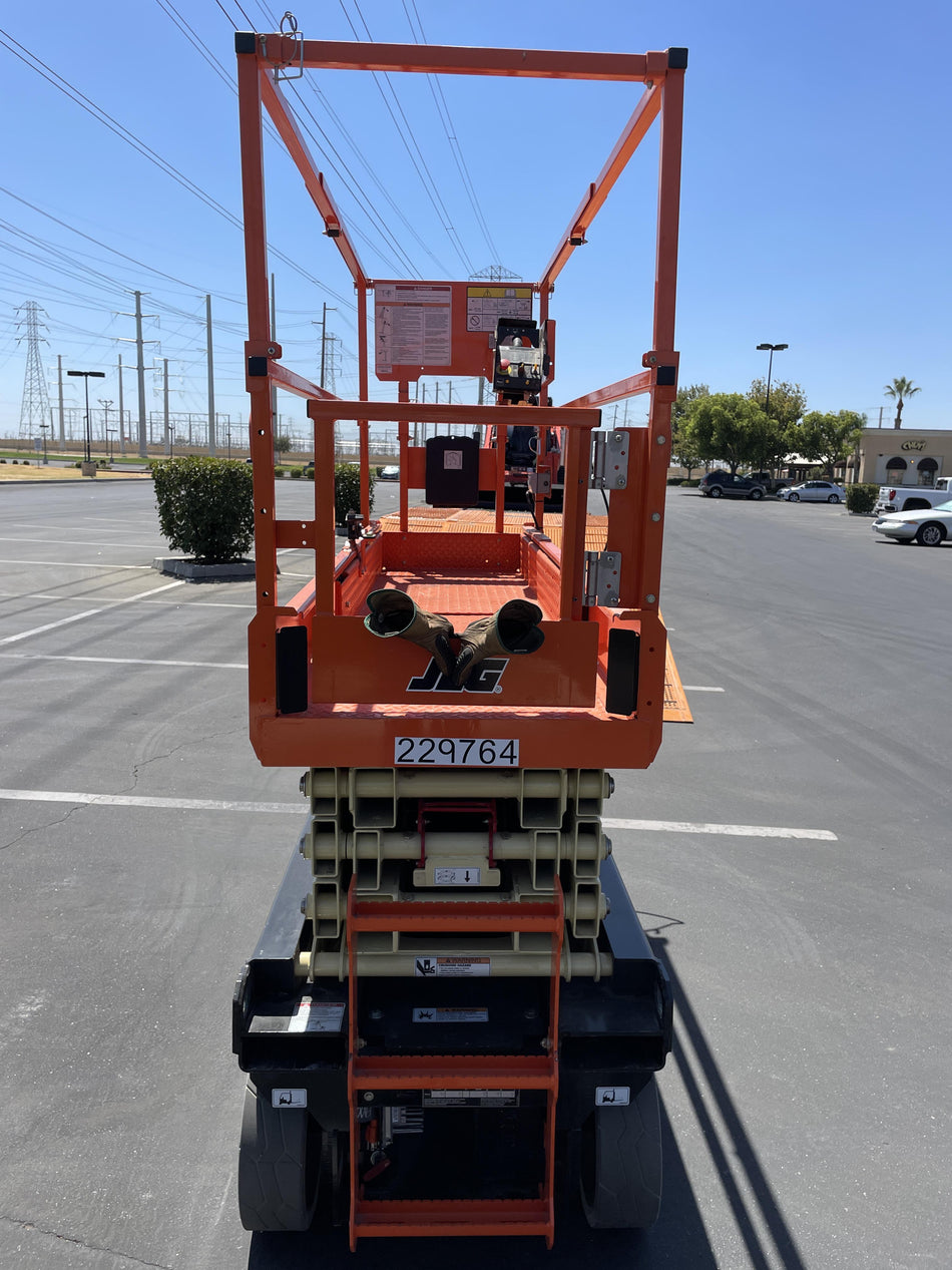 2022 JLG ES2632