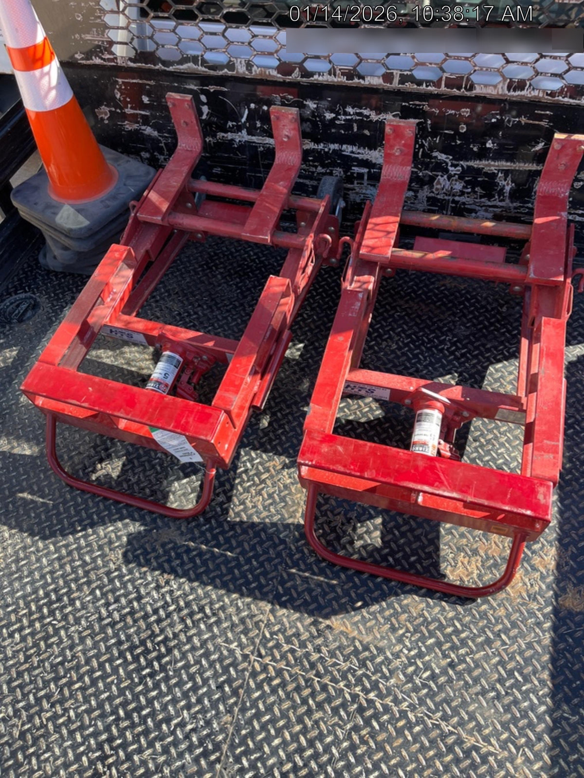 2022 ROL-A-LIFT M-6