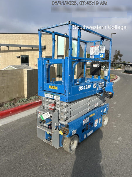 2020 Genie GS-1930 Solid Non Marking Tires, Beacon, Folding rails with half height swing gate, 800W Inverter