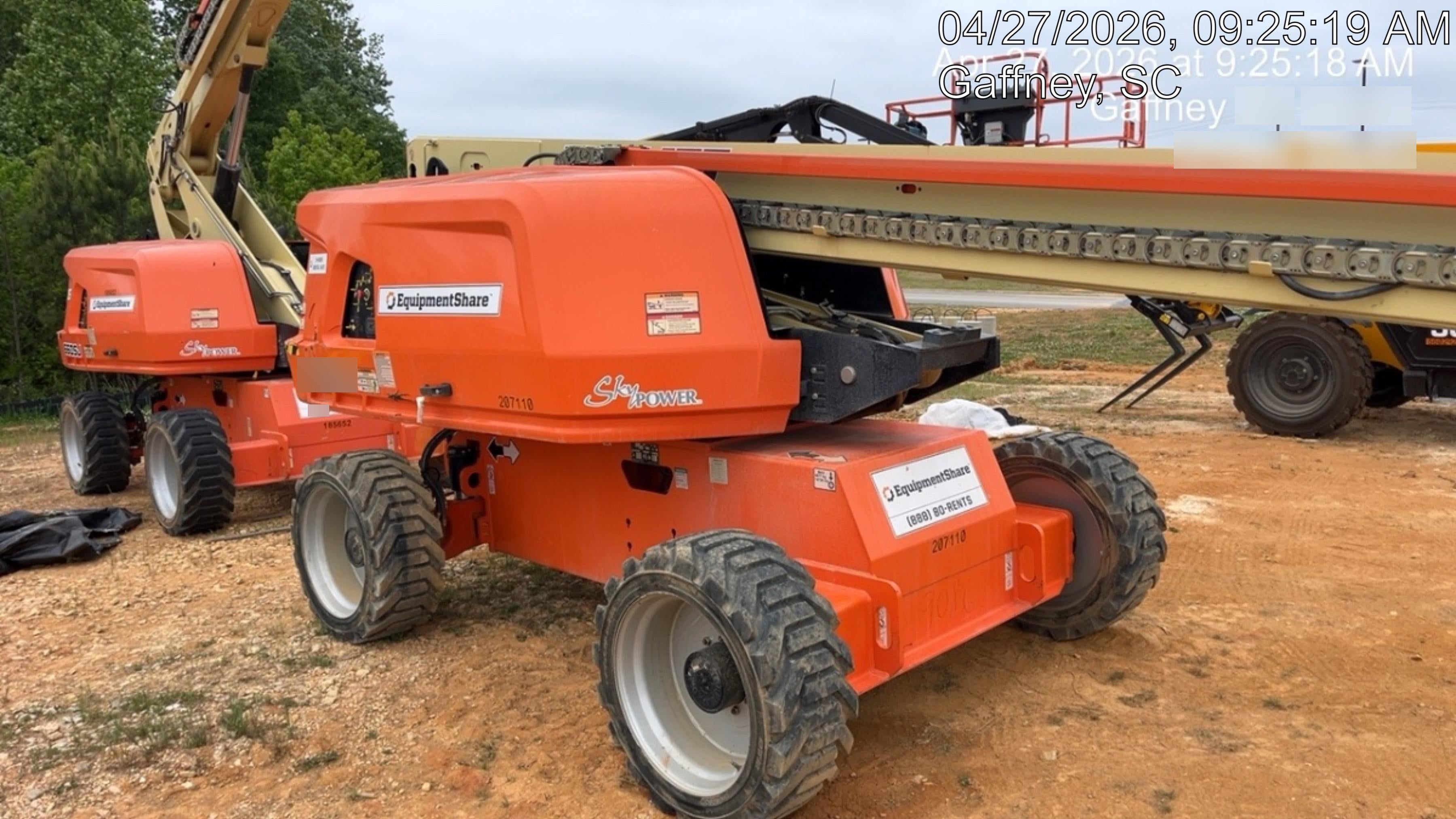 2022 JLG 660SJ