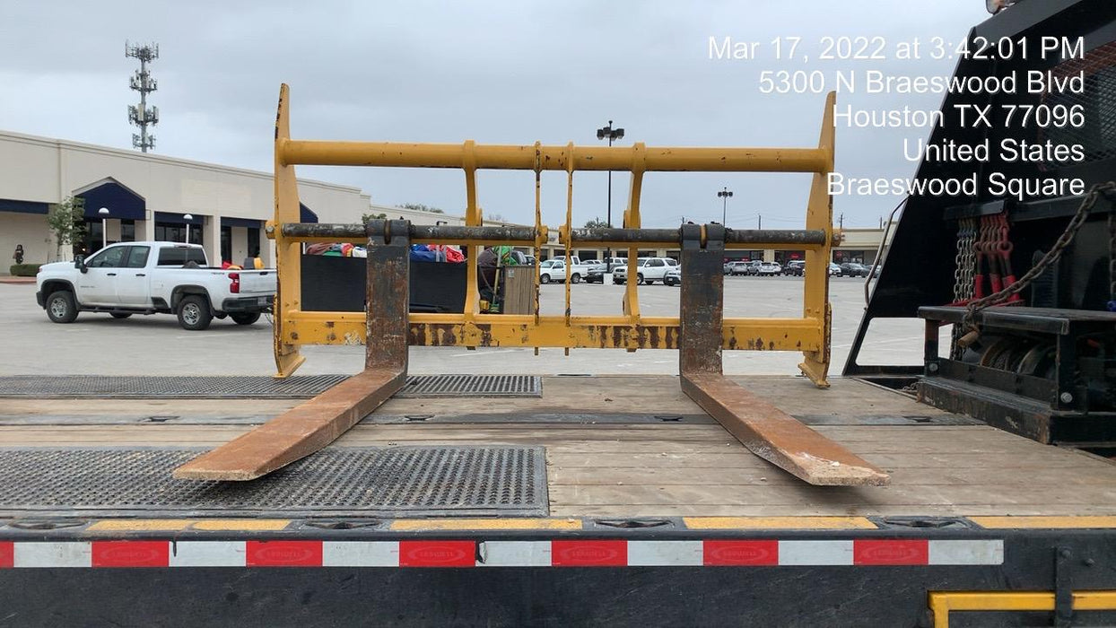 2020 JOHN DEERE 96" Loader Fork Carriage - John Deere