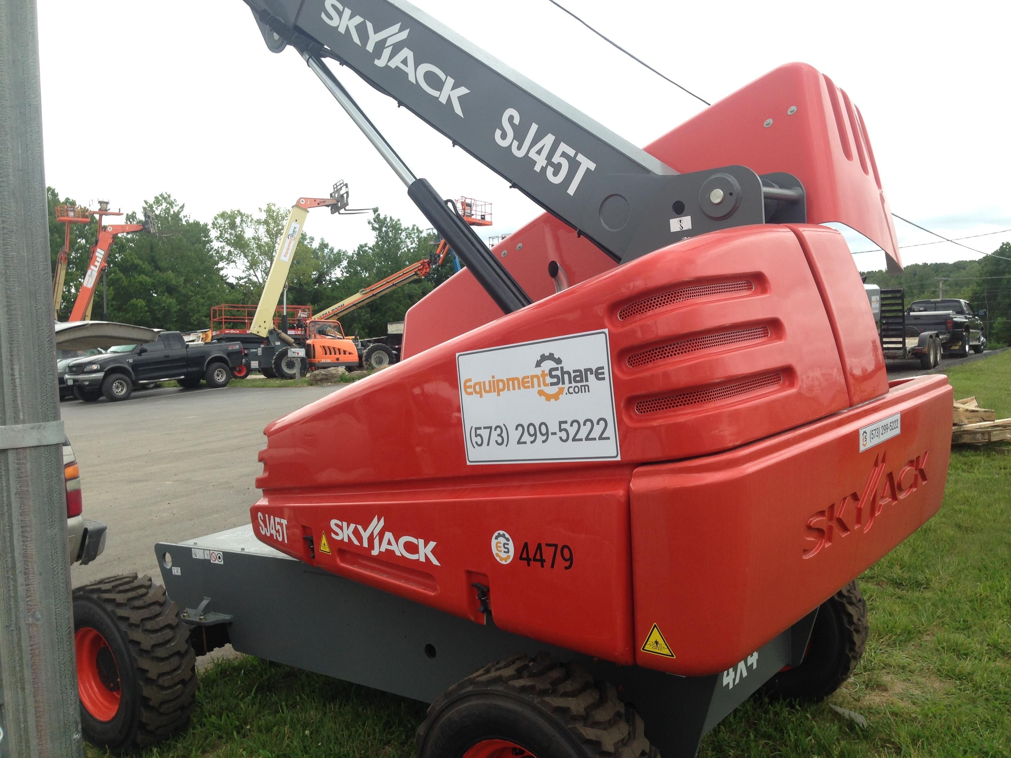 2017 SKYJACK SJ45T+