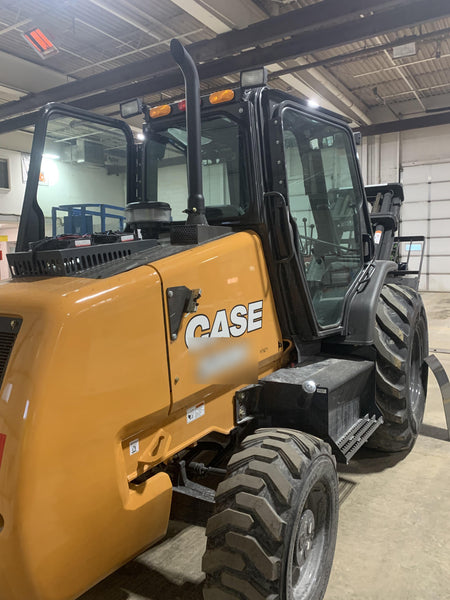 2021 CASE 588H