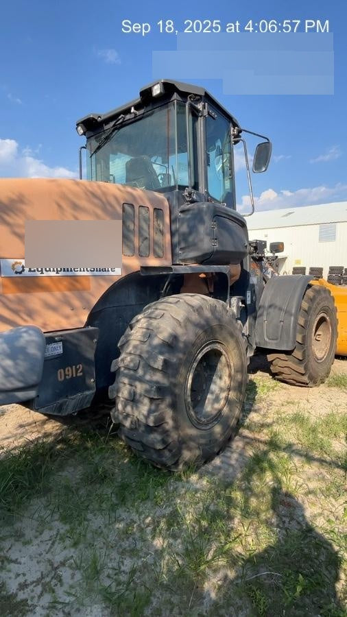 2018 Case 521G CLOSED CAB, JRB 416 STYLE HYD COUPLER