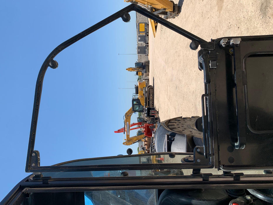 2018 Genie GTH-1056 Genie GTH-1056 w/Enclosed Cab w/HVAC, Work Lights, Solid Tires, Beacon, 60" Carriage and Forks