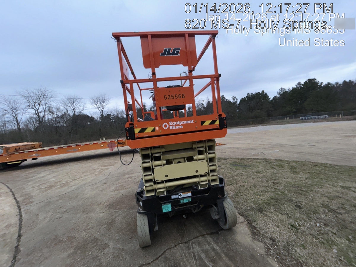 2025 JLG ES3246