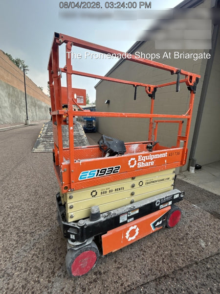 2024 JLG ES1932