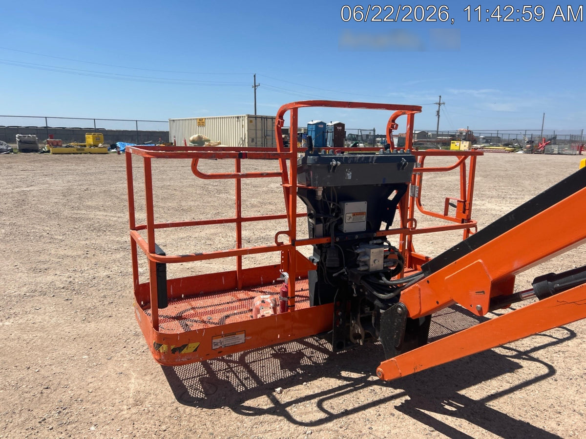 2021 JLG 600AJ