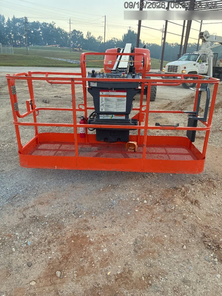 2025 JLG 660SJ