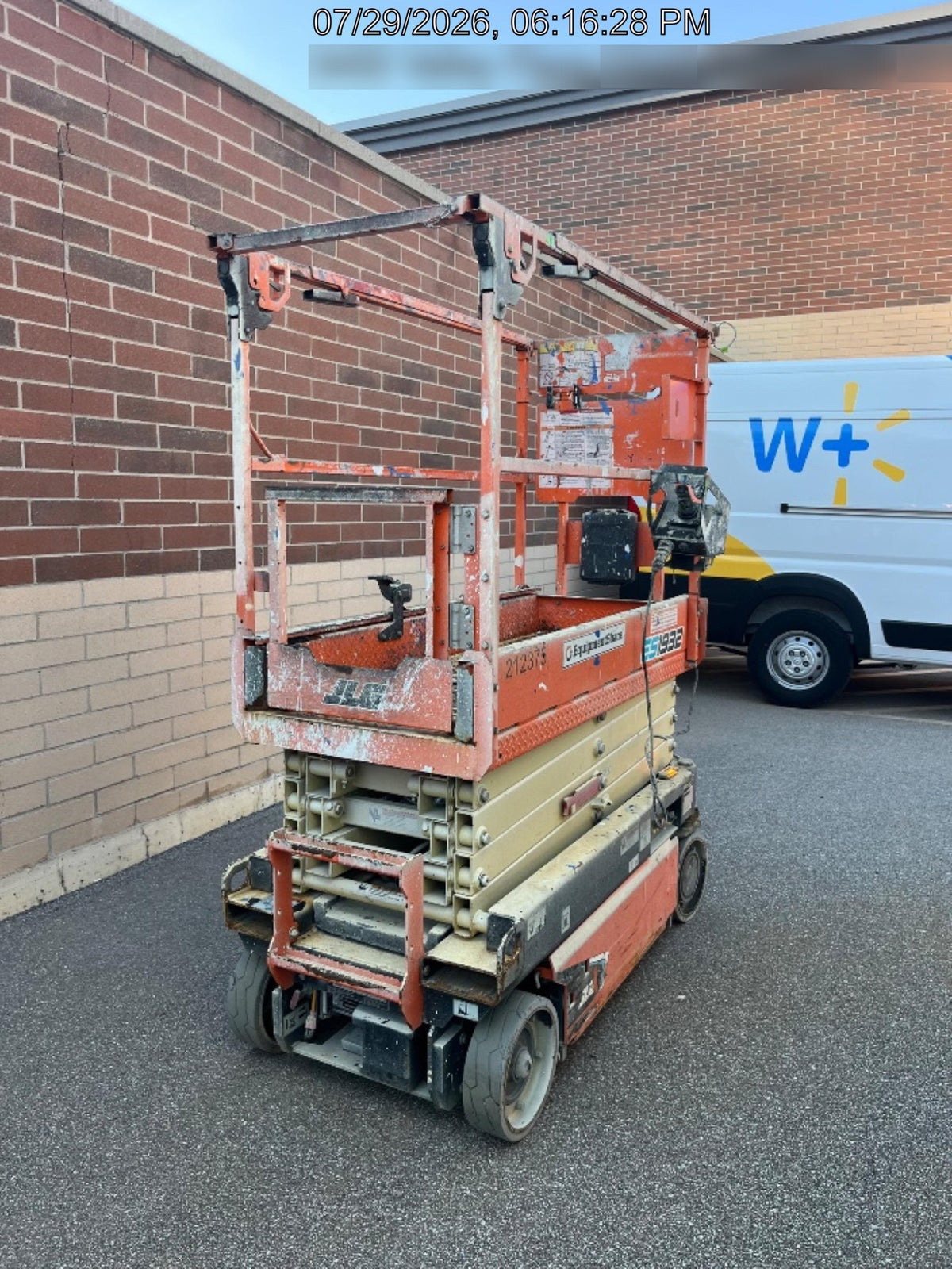 2022 JLG ES1932