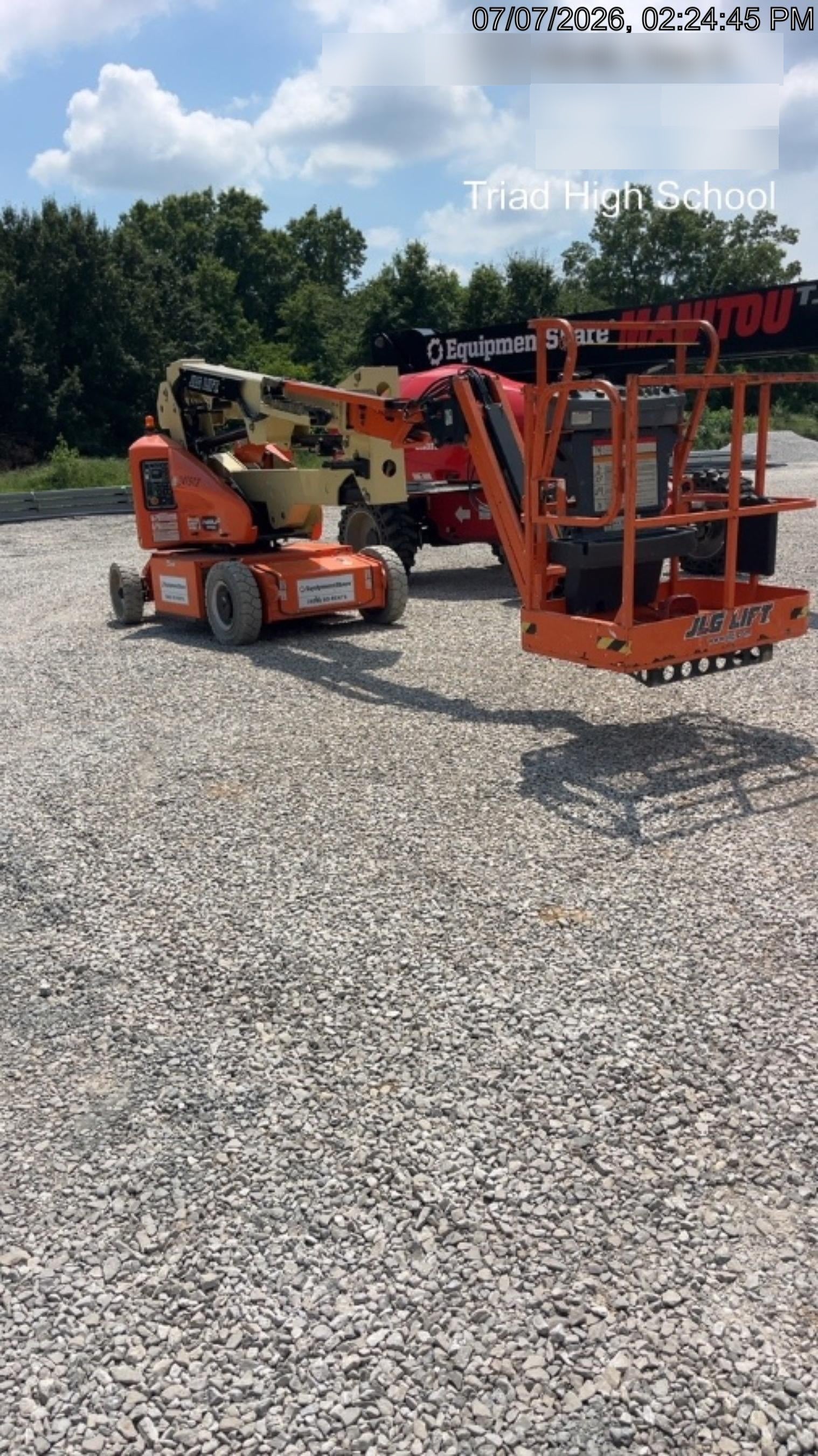 2022 JLG E400AJP Narrow