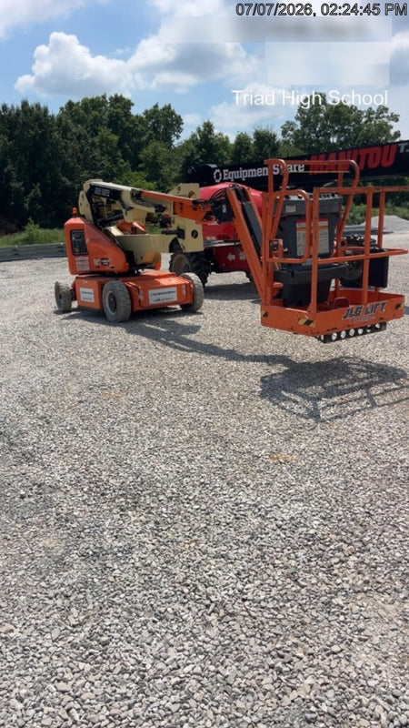 2022 JLG E400AJP Narrow