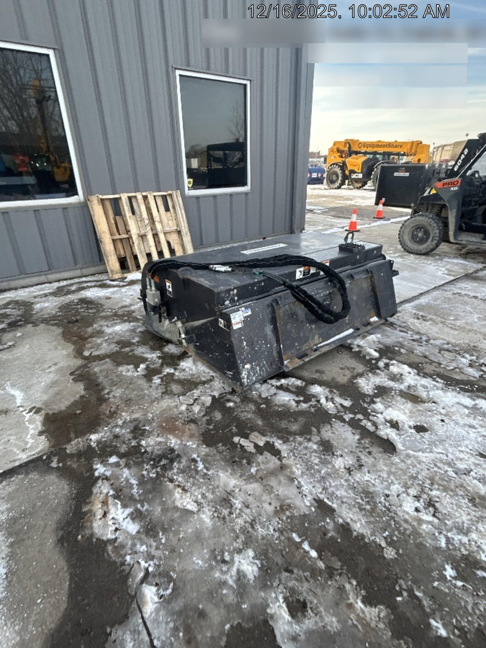 2021 PALADIN Sweepster SB72