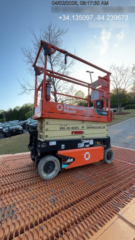 2025 JLG ES1932