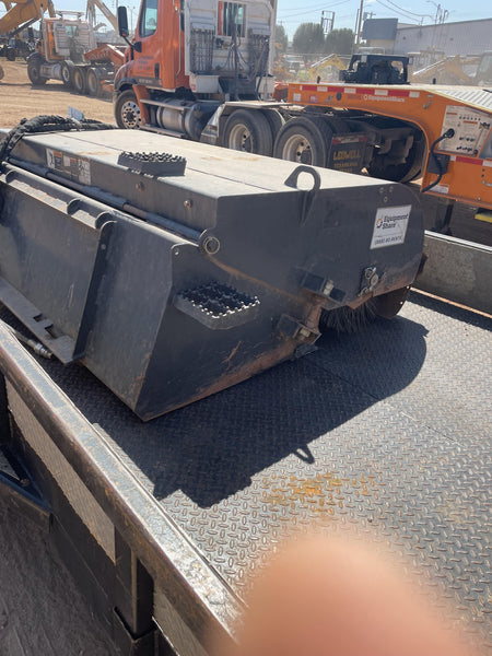2019 PALADIN Sweepster SB72