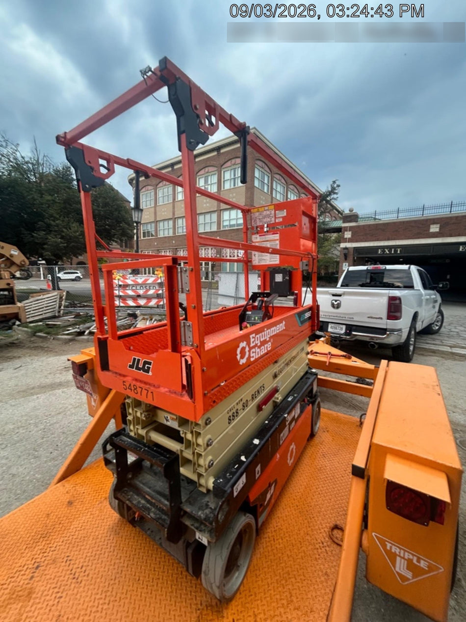 2025 JLG ES1932