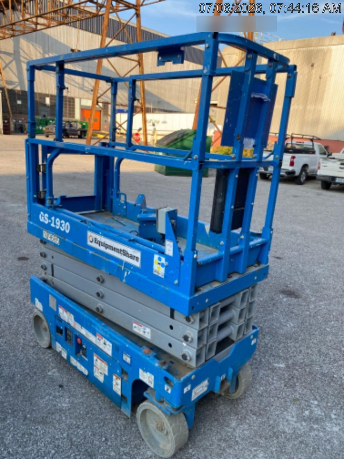 2020 Genie GS-1930 Solid Non Marking Tires, Beacon, Folding rails with half height swing gate, 800W Inverter