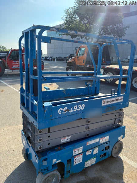 2019 Genie GS-1930 Fixed rails with chain Entry
