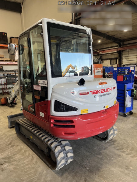2024 TAKEUCHI TB240-CRA
