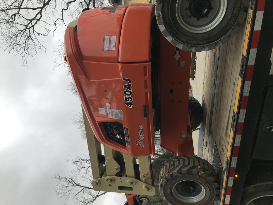 2019 JLG 450AJ